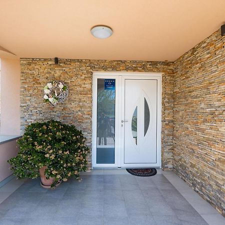 Villa Antonia Kornić Exterior foto